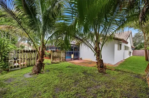 10949 NW 1st Manor Coral Springs FL 33071