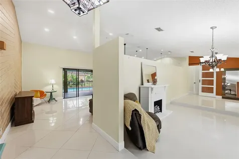 10949 NW 1st Manor Coral Springs FL 33071