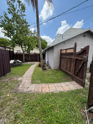 1715 Buchanan Street Hollywood FL 33020