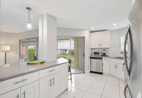 3661 Via Poinciana Greenacres FL 33467