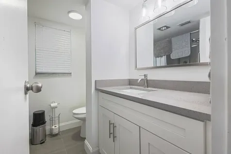 3661 Via Poinciana Greenacres FL 33467