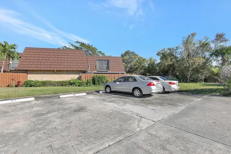 5852 SE Riverboat Drive Stuart FL 34997