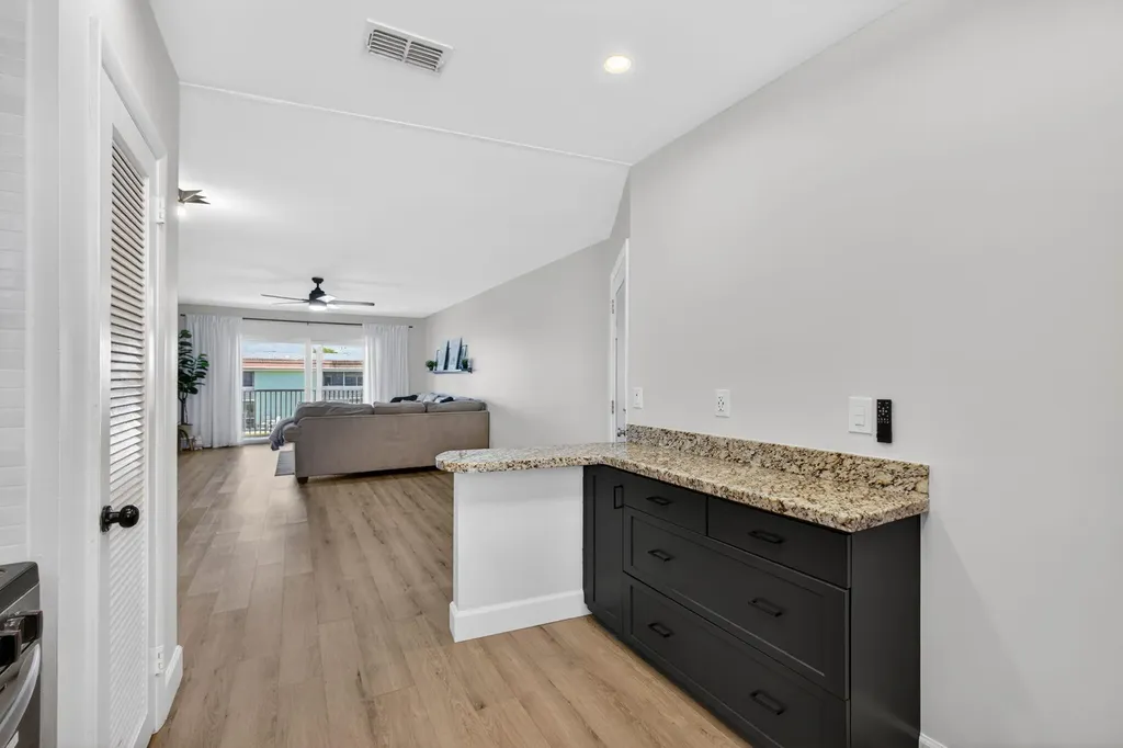 110 Wettaw Lane North Palm Beach FL 33408