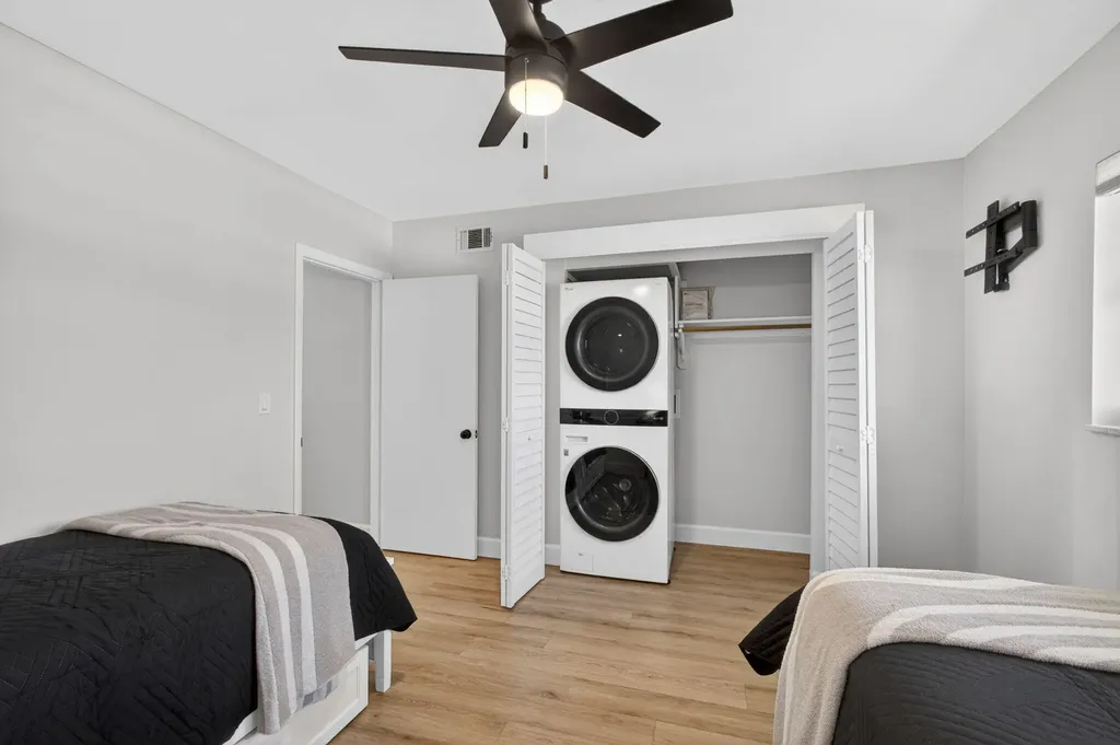 110 Wettaw Lane North Palm Beach FL 33408