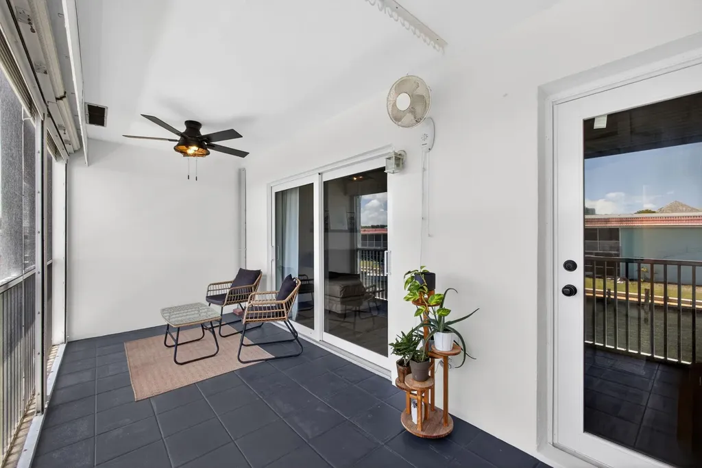 110 Wettaw Lane North Palm Beach FL 33408