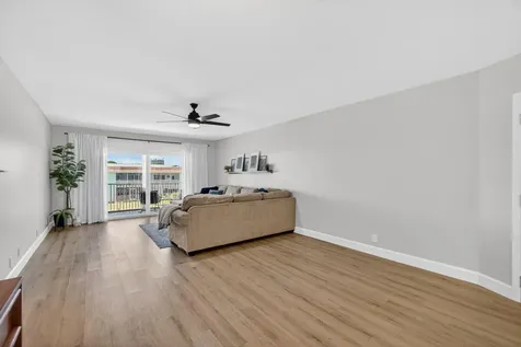 110 Wettaw Lane North Palm Beach FL 33408