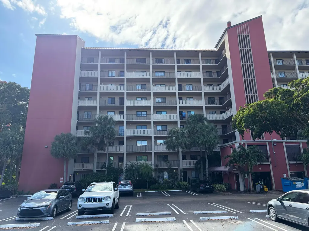 2202 S Cypress Bend Drive Pompano Beach FL 33069