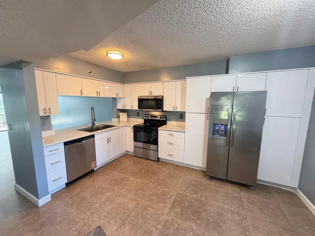 2202 S Cypress Bend Drive Pompano Beach FL 33069