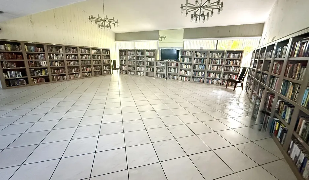 2202 S Cypress Bend Drive Pompano Beach FL 33069