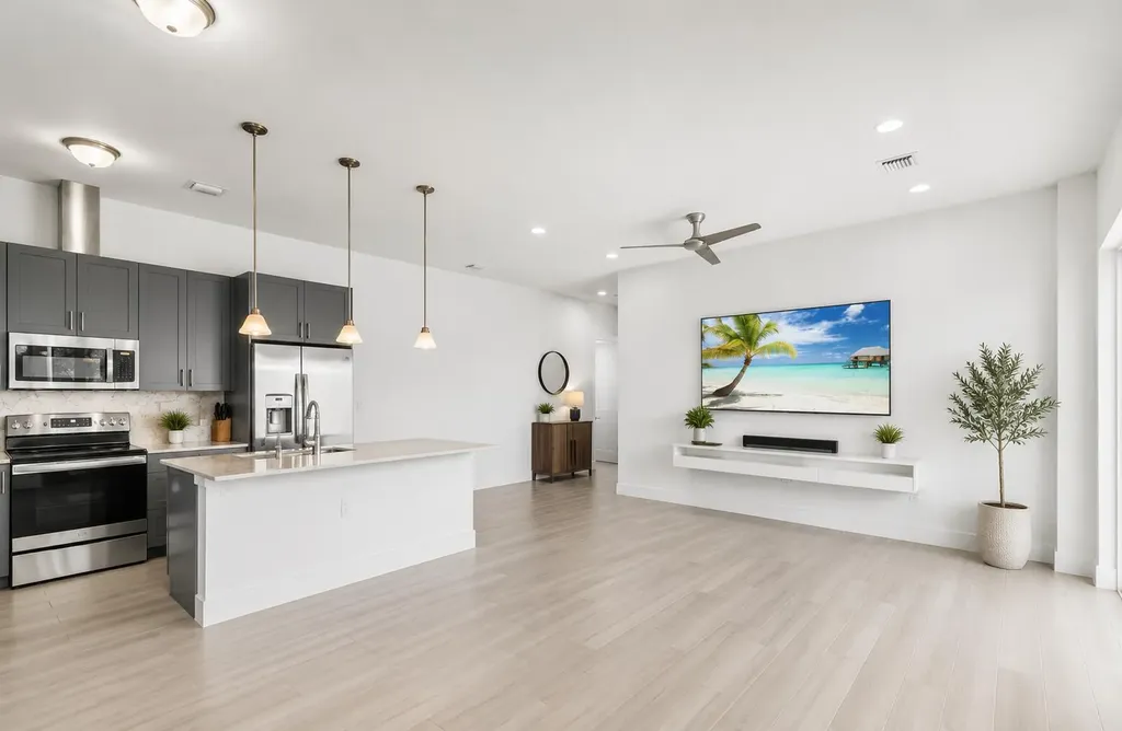1110 NE 14th Avenue Fort Lauderdale FL 33304