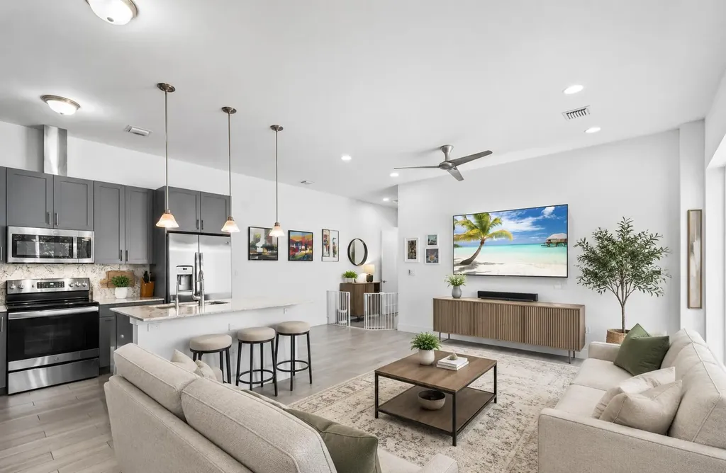 1110 NE 14th Avenue Fort Lauderdale FL 33304