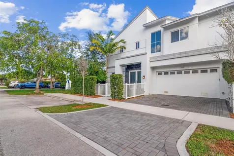 1110 NE 14th Avenue Fort Lauderdale FL 33304