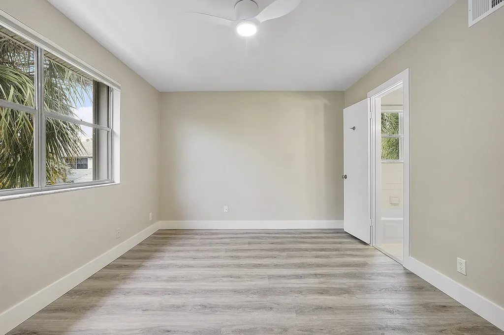 2747 NE 15th Street Pompano Beach FL 33062