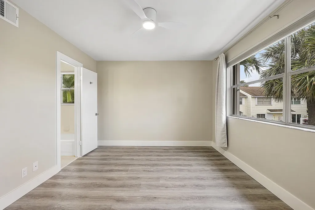 2747 NE 15th Street Pompano Beach FL 33062