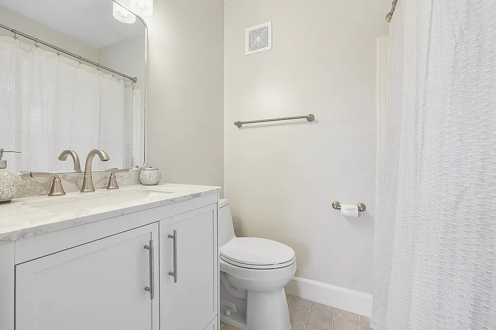 2747 NE 15th Street Pompano Beach FL 33062