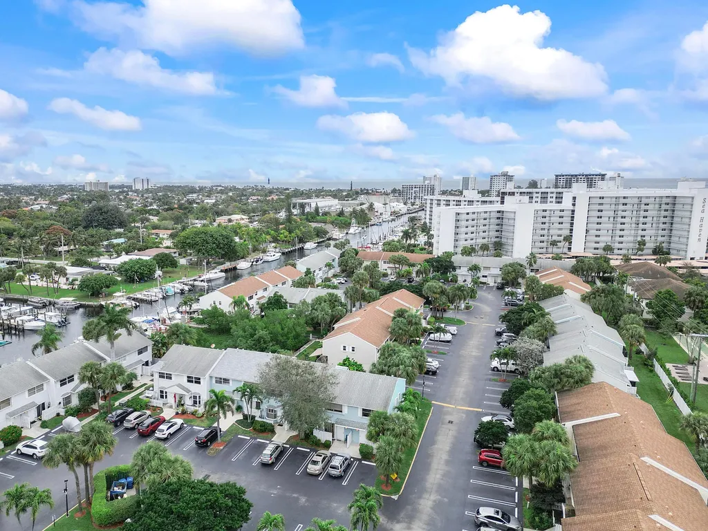 2747 NE 15th Street Pompano Beach FL 33062