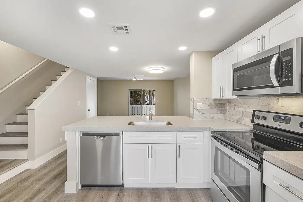 2747 NE 15th Street Pompano Beach FL 33062