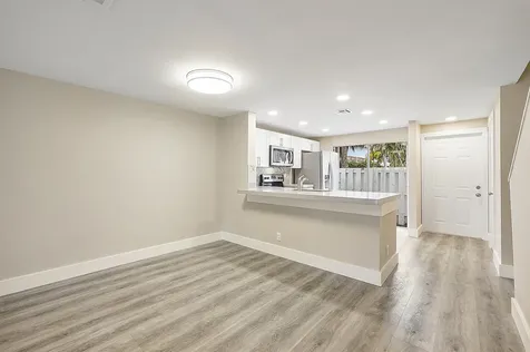 2747 NE 15th Street Pompano Beach FL 33062