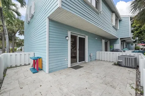 2747 NE 15th Street Pompano Beach FL 33062