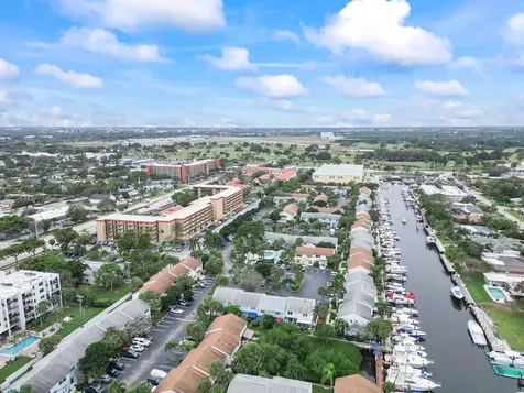 2747 NE 15th Street Pompano Beach FL 33062