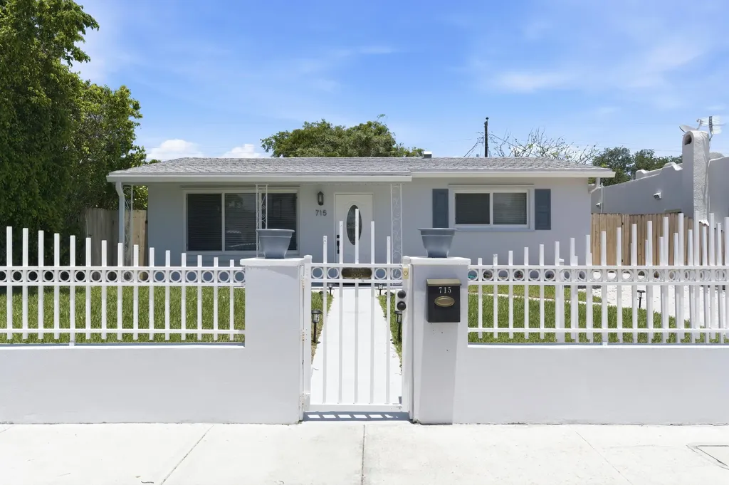 715 Green Street West Palm Beach FL 33405