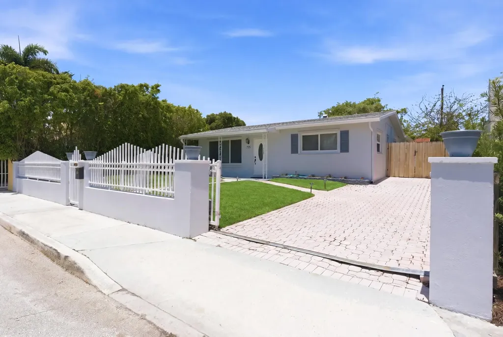 715 Green Street West Palm Beach FL 33405