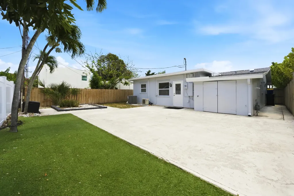 715 Green Street West Palm Beach FL 33405