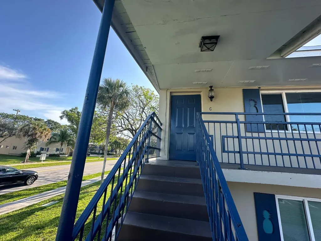 817 Lighthouse Drive North Palm Beach FL 33408