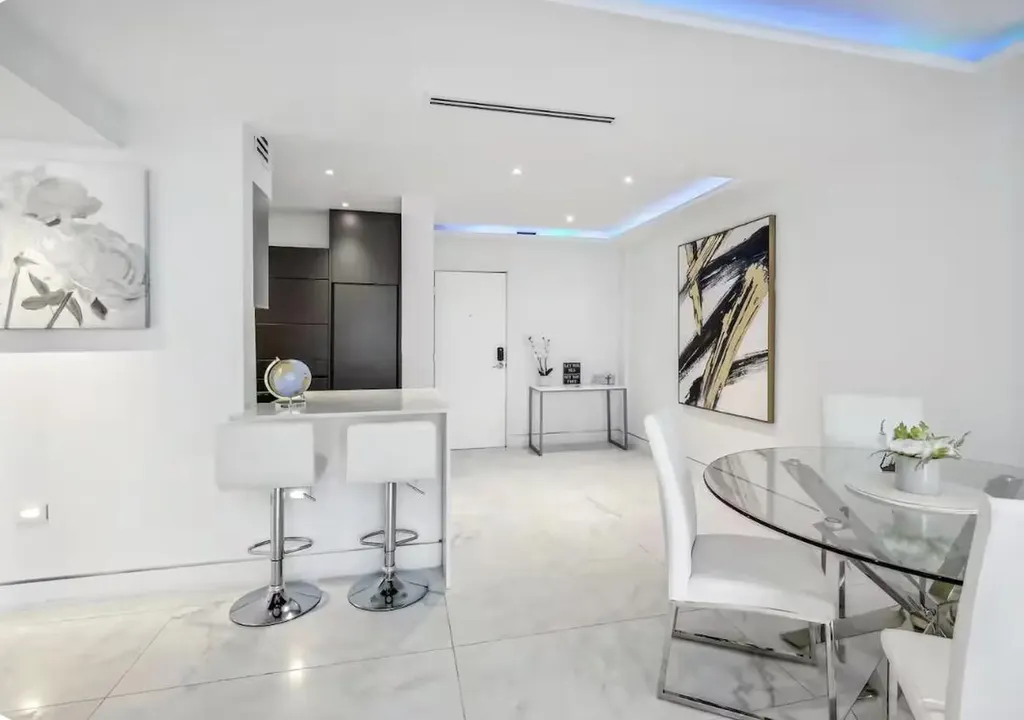 1500 Bay Road Miami Beach FL 33139