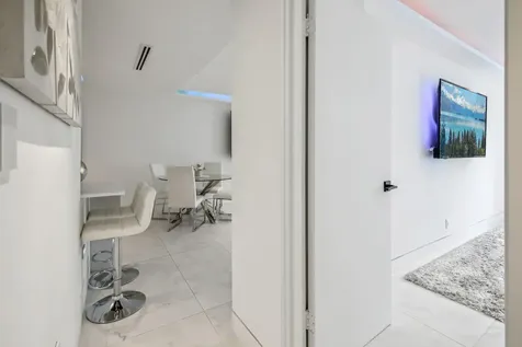1500 Bay Road Miami Beach FL 33139