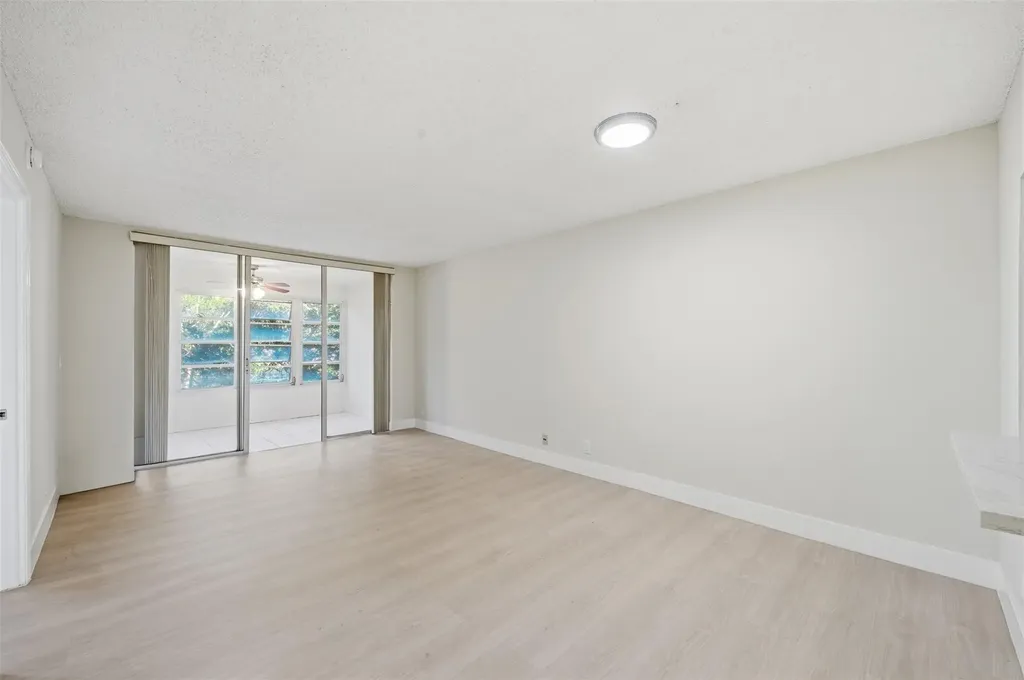 9430 Poinciana Place Davie FL 33324