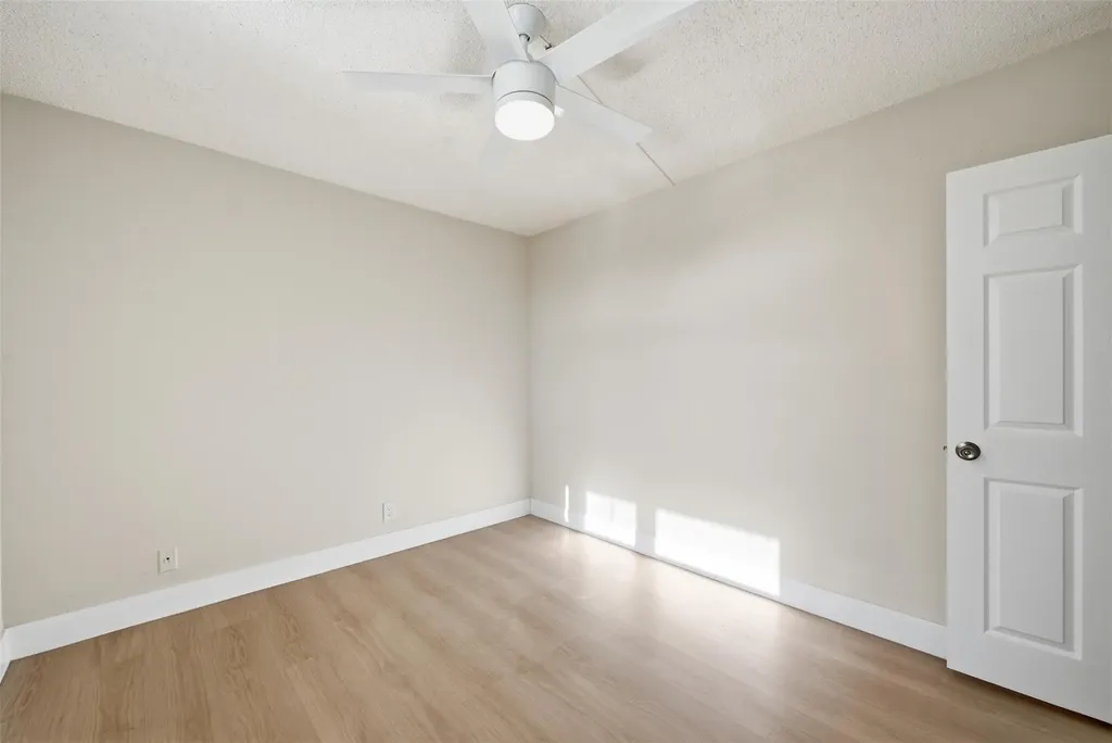 9430 Poinciana Place Davie FL 33324