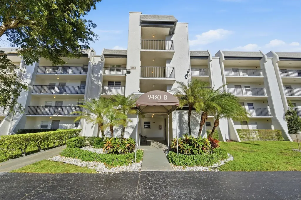 9430 Poinciana Place Davie FL 33324