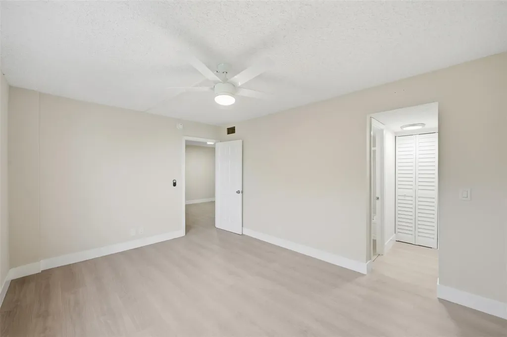 9430 Poinciana Place Davie FL 33324