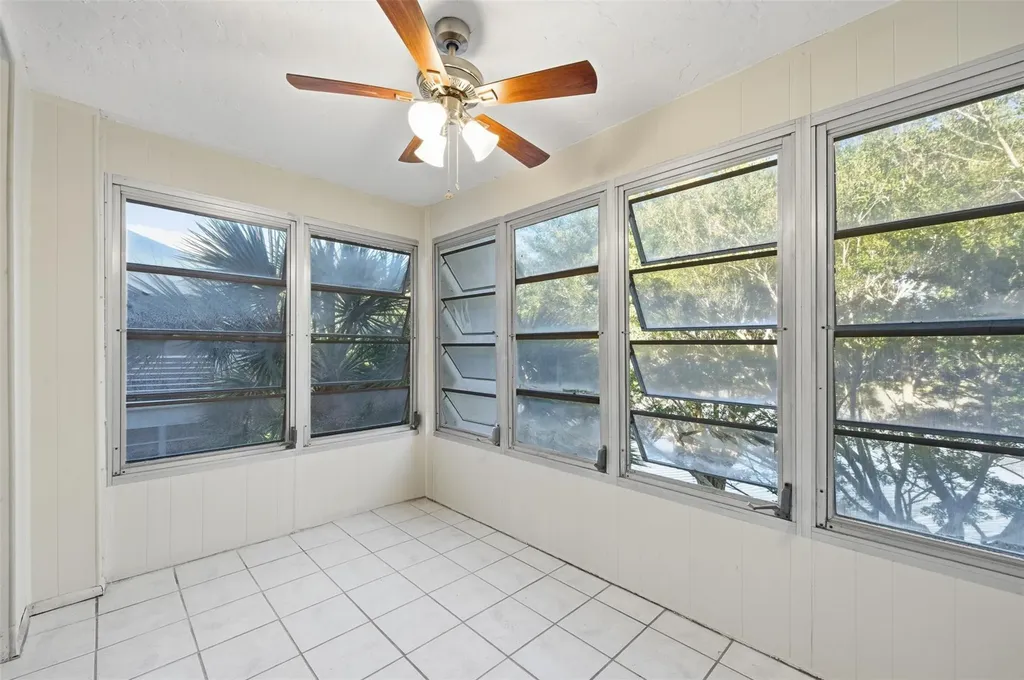 9430 Poinciana Place Davie FL 33324
