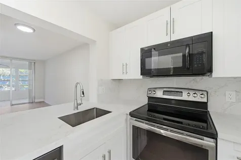9430 Poinciana Place Davie FL 33324