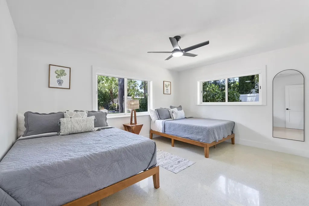 2800 NE 21st Court Fort Lauderdale FL 33305