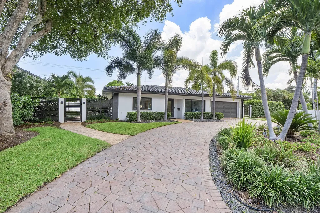 2800 NE 21st Court Fort Lauderdale FL 33305