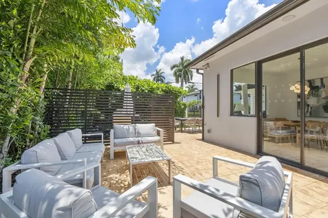 2800 NE 21st Court Fort Lauderdale FL 33305