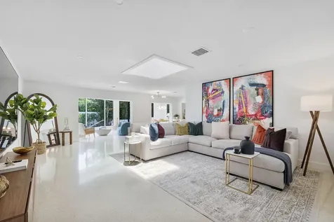 2800 NE 21st Court Fort Lauderdale FL 33305