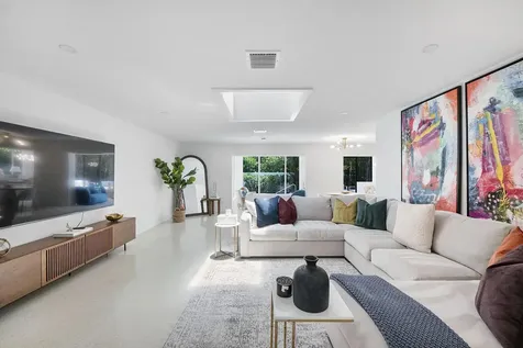 2800 NE 21st Court Fort Lauderdale FL 33305