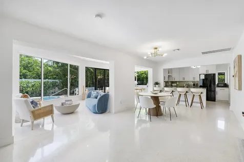 2800 NE 21st Court Fort Lauderdale FL 33305