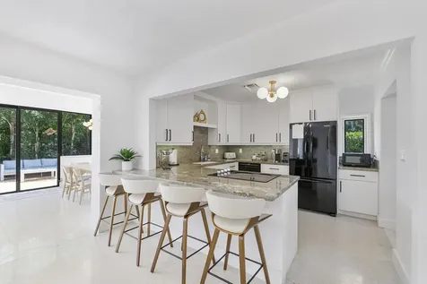 2800 NE 21st Court Fort Lauderdale FL 33305