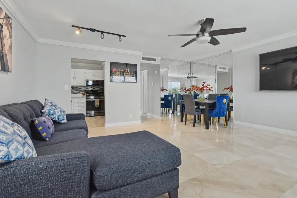 2840 NE 14th Street Pompano Beach FL 33062