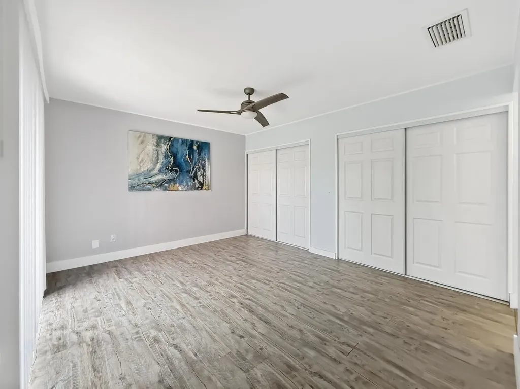 1251 S Federal Highway Boca Raton FL 33432