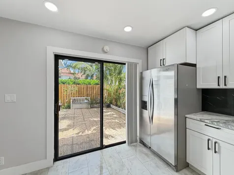 1251 S Federal Highway Boca Raton FL 33432