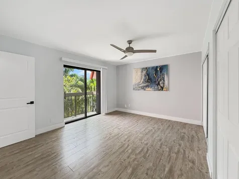 1251 S Federal Highway Boca Raton FL 33432