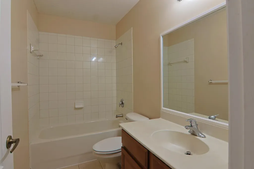 21211 NW 14th Place Miami Gardens FL 33169