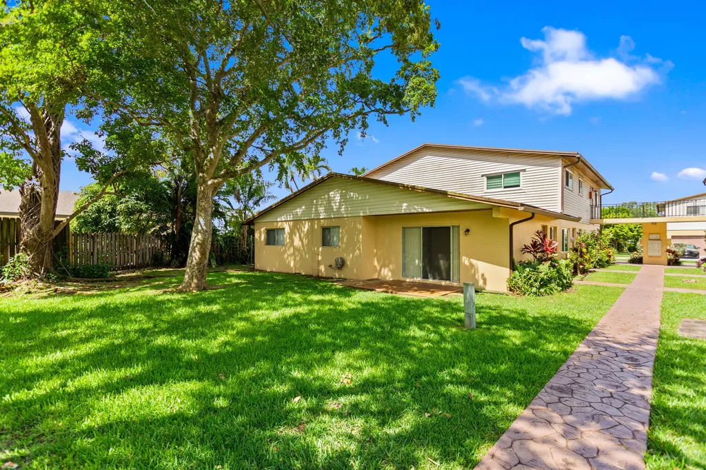 3709 NW 84th Avenue Sunrise FL 33351