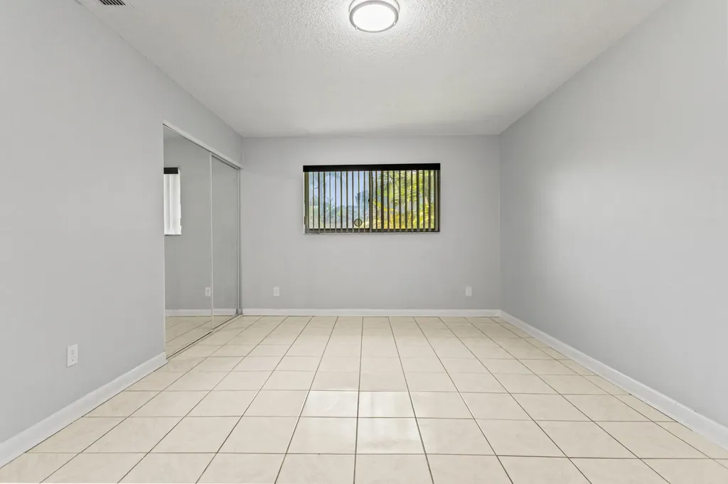 3709 NW 84th Avenue Sunrise FL 33351